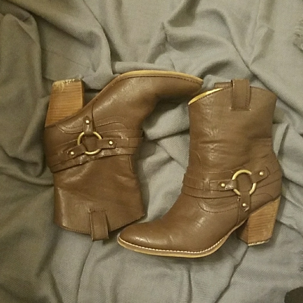 Guess cowboy boots
